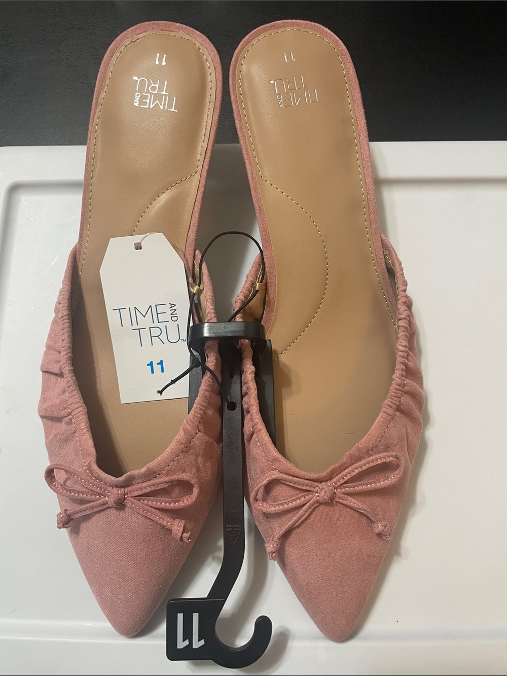Time and Tru Dusty Pink Suede Pointed-Toe Kitten Heel w bow  NWT Sz. 11